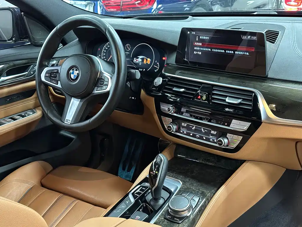 BMW 6 Series GT 2019 630i M sports suit