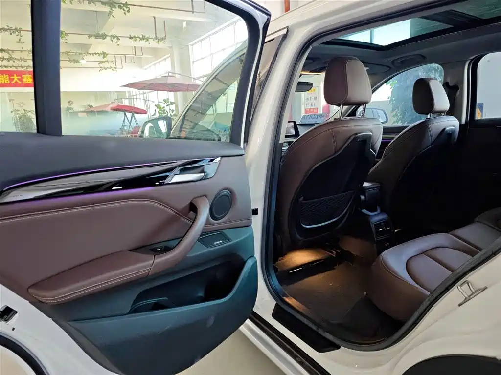 Фото машины 23