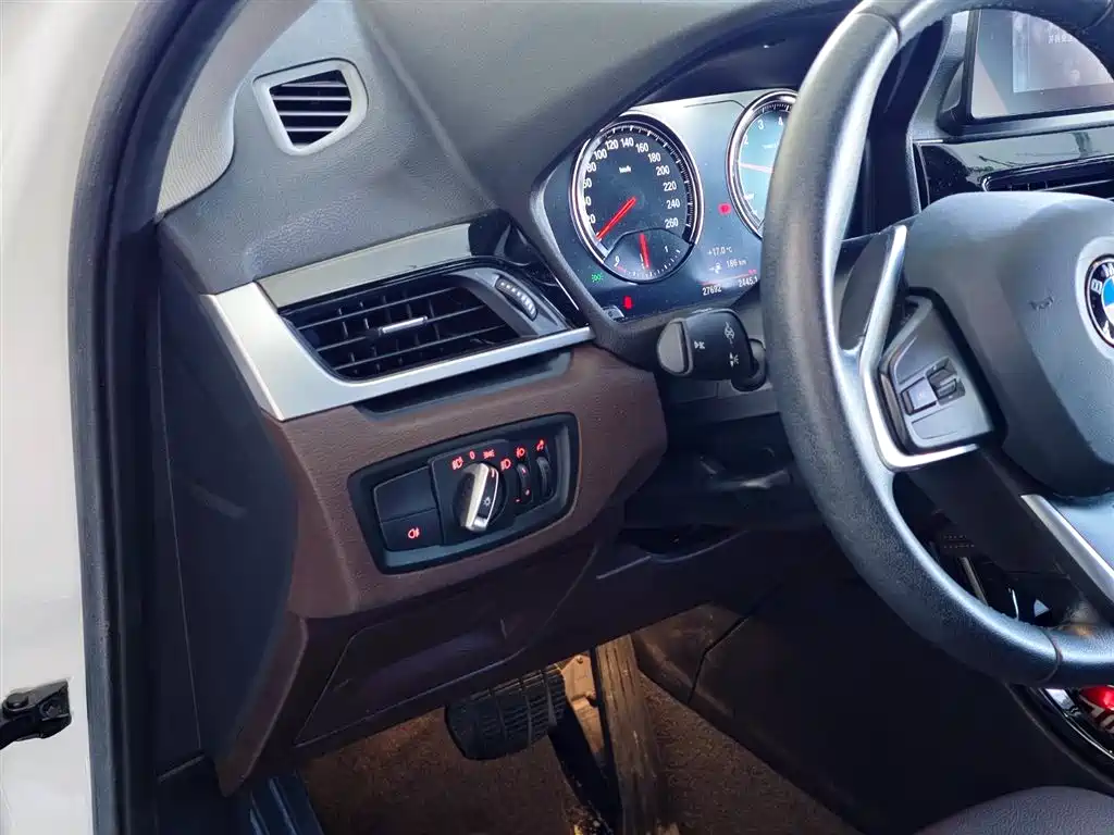 Фото машины 24