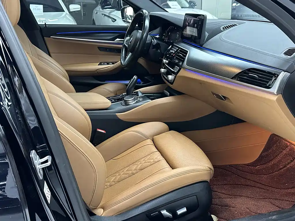 BMW 5 Series imported 2022 525i M sports suit