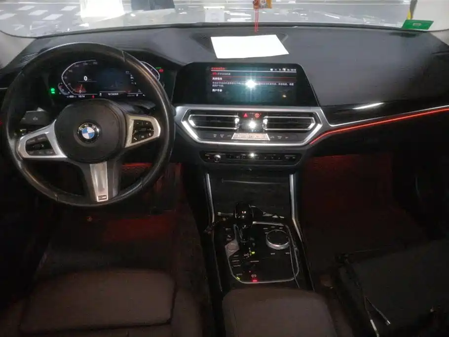 BMW 3 Series 2021 facelift 325Li M sports suit