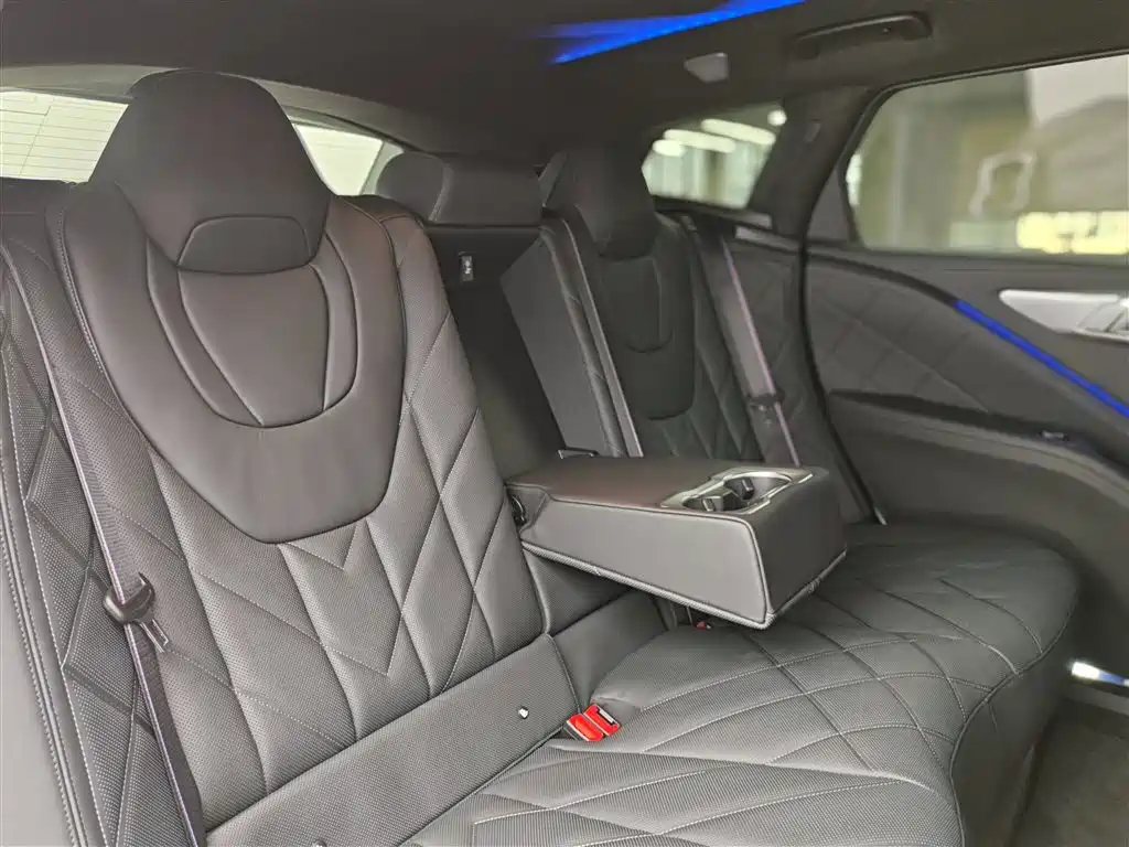 Фото машины 25