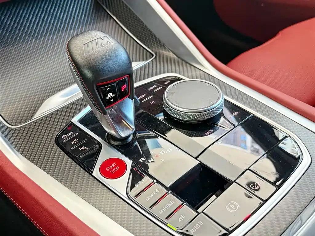 BMW XM 2023 basic model