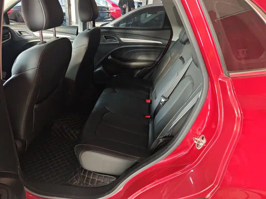 Roewe RX3 2020 18T automatic 4G interconnection Super Cool Ultimate Edition