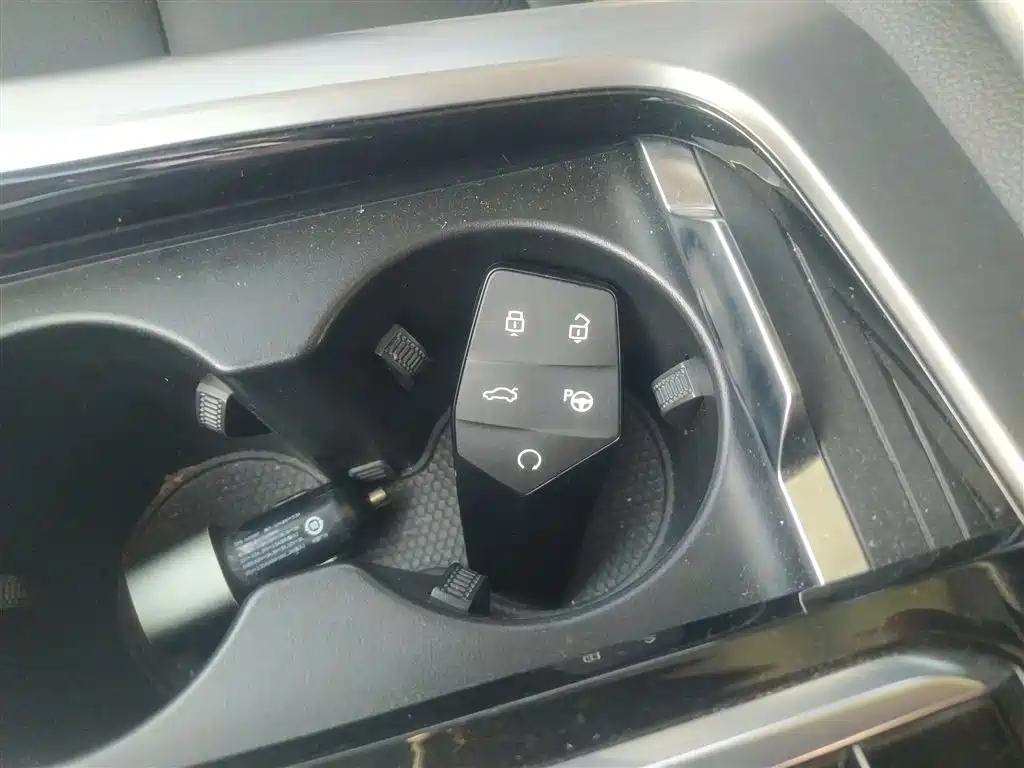 MG ONE 2022 β-Quality Life Series 1.5T large meets Version 1228