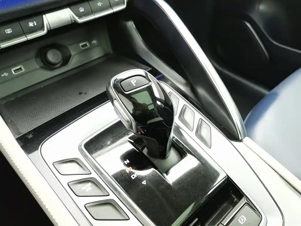 MG Pilot 2021 300TGI automatic Two-wheel drive Trophy Exclusive Edition