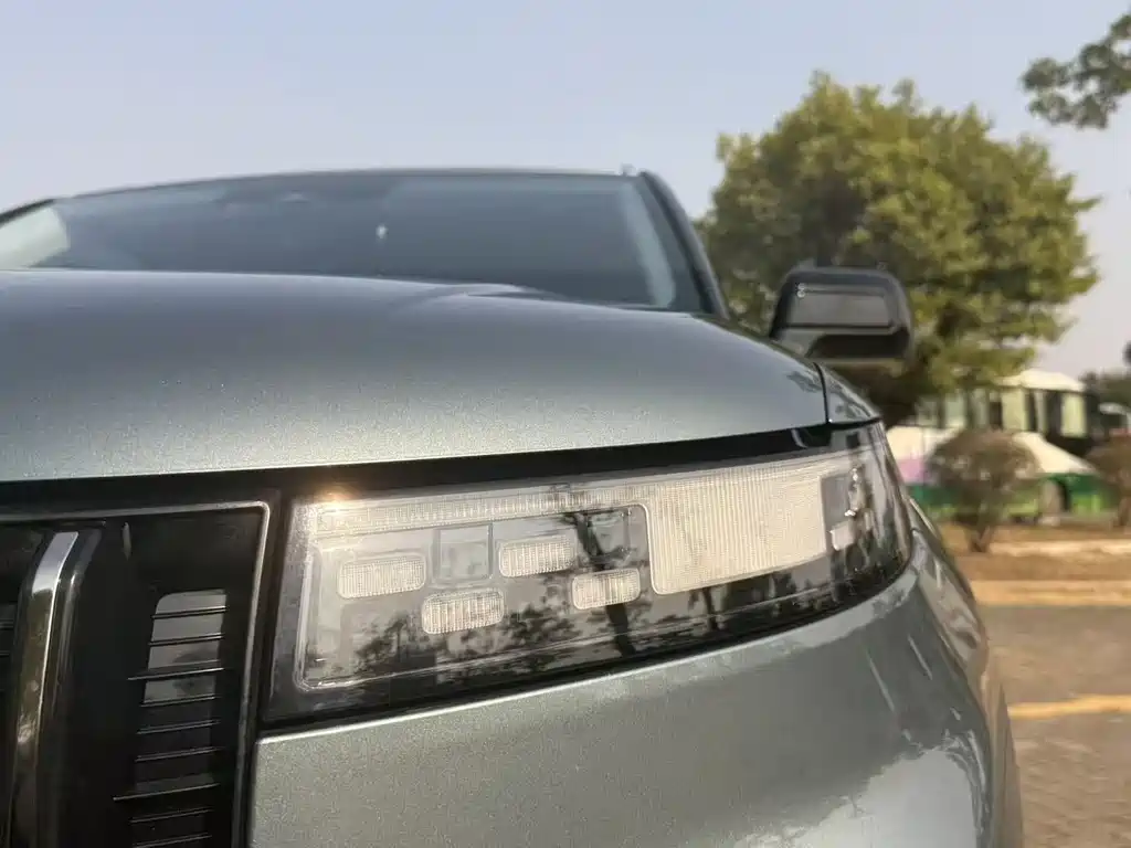 Explore 06 2023 Urban Edition 1.6T two-wheel drive luxury