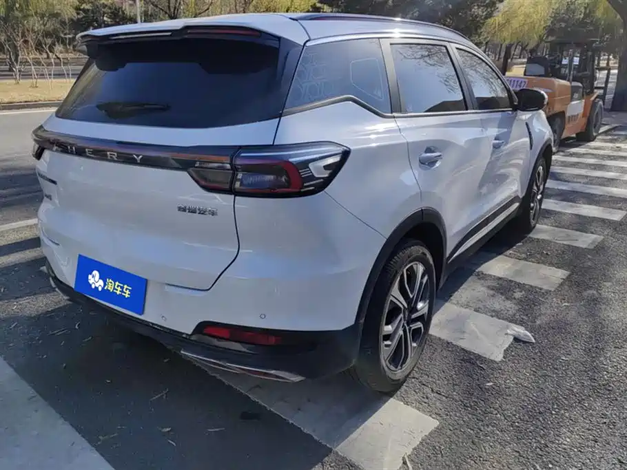 Tiggo 7 PLUS 2023 facelift 1.6 TGDI DCT Luxury