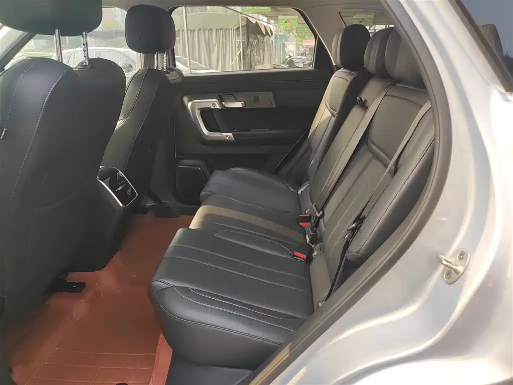 Explore 06 C-DM 2024 luxury models