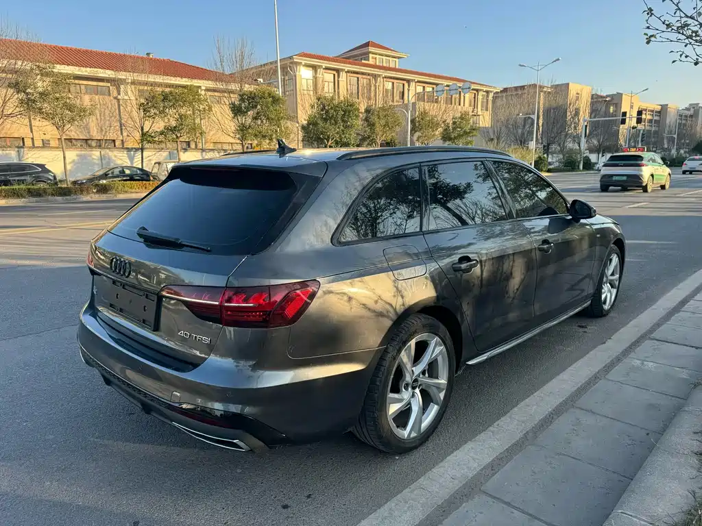 Audi A4 imported 2022 Avant 40 TFSI fashion and dynamic type