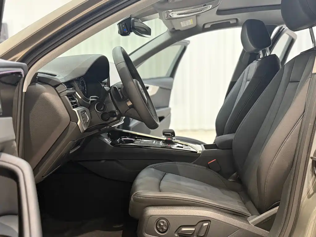 Audi A4 imported 2024 Avant 40 TFSI fashion sporty