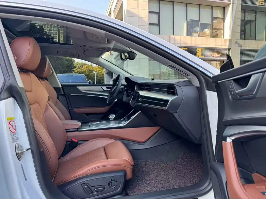 Audi A7 2020 model 45 TFSI premium selection