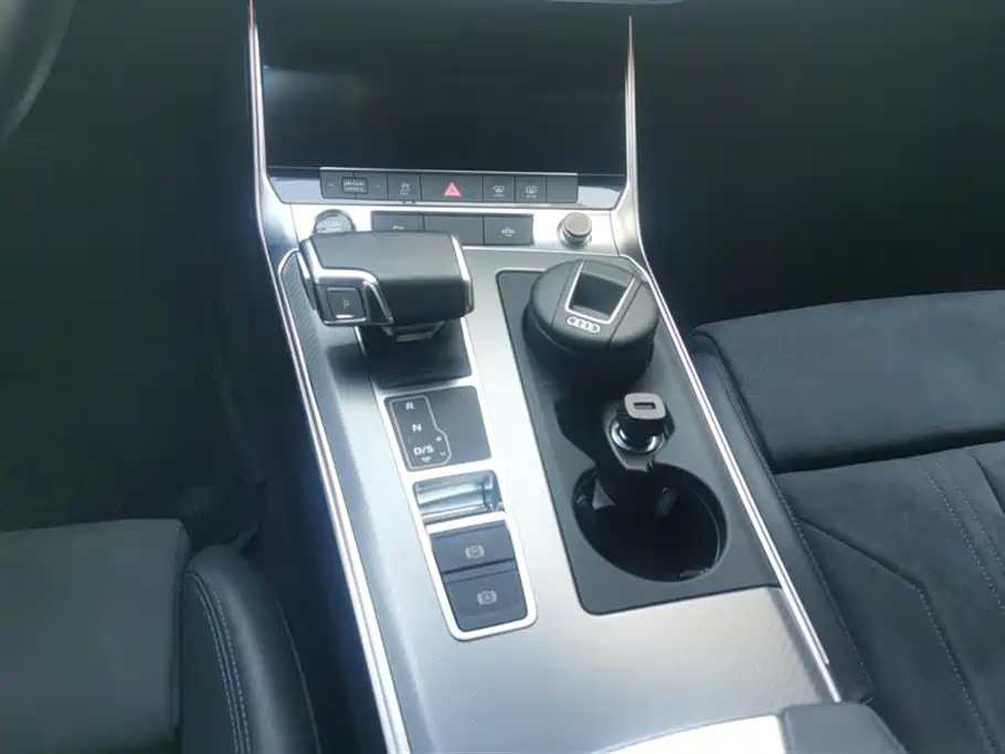 Audi A6 imported 2022 Avant-garde 45 TFSI premium dynamic type