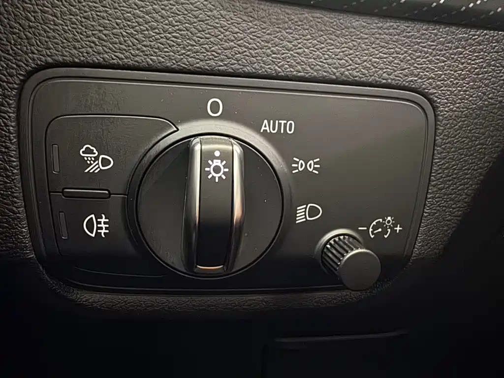 Audi Q2L 2021 model 35 TFSI fashionable and elegant