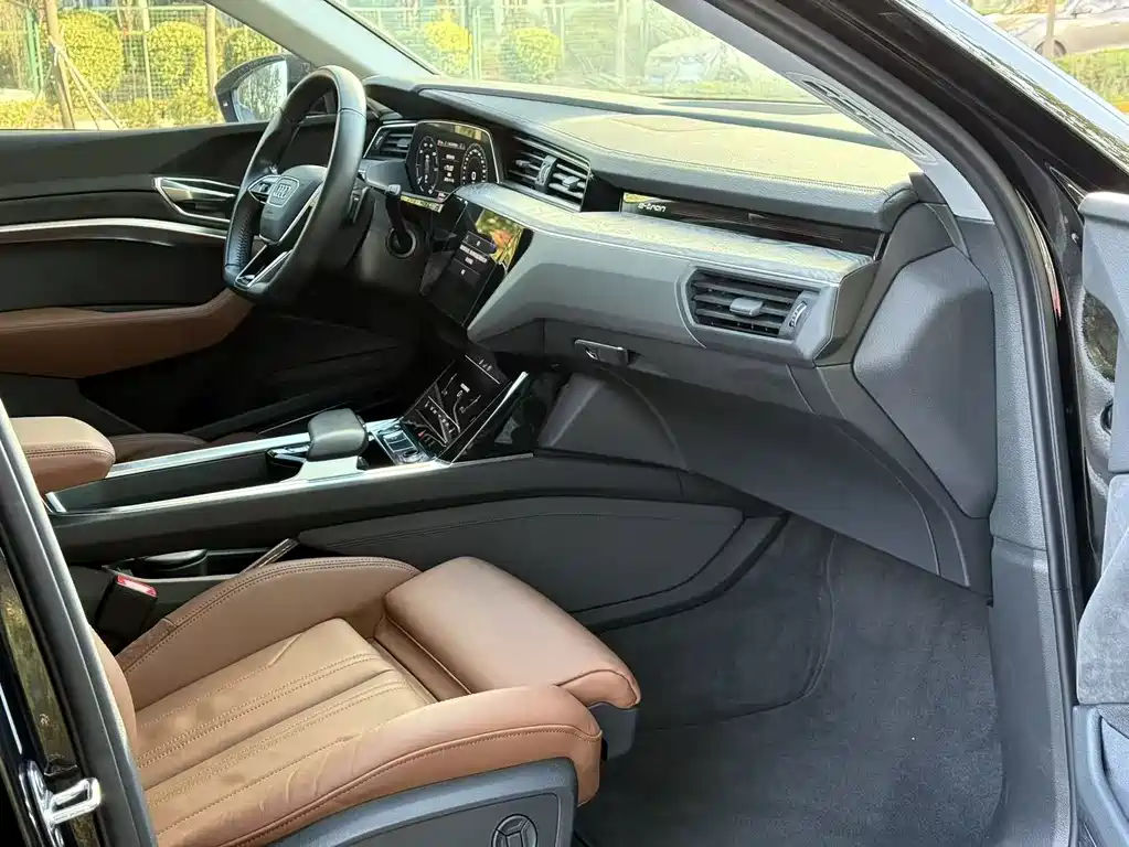 Фото машины 24