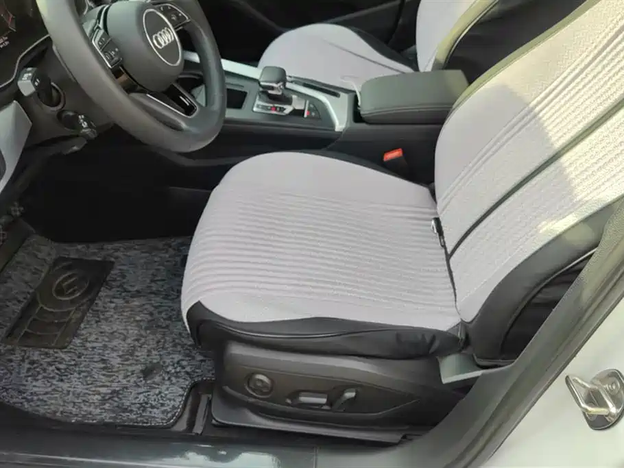 Audi A4L 2023 model 40 TFSI fashion dynamic type