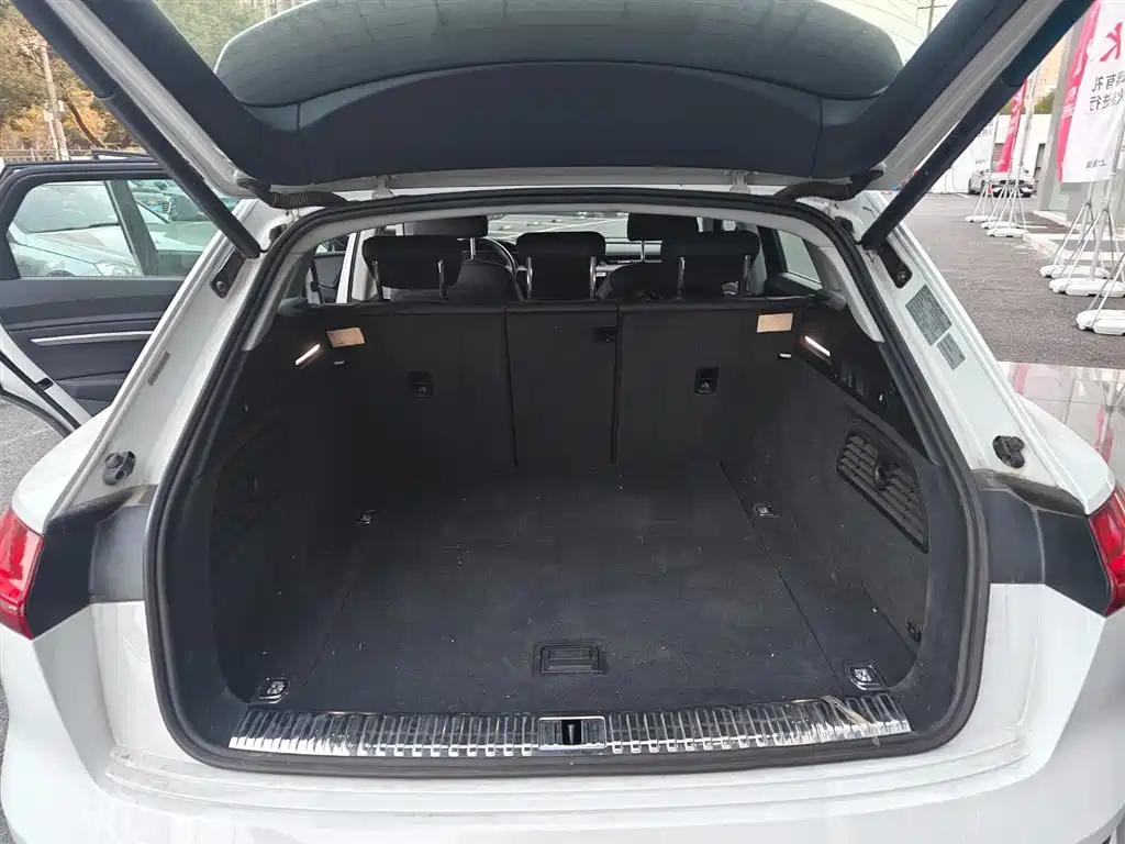 Audi e-tron imported 2019 model 55 quattro technical type