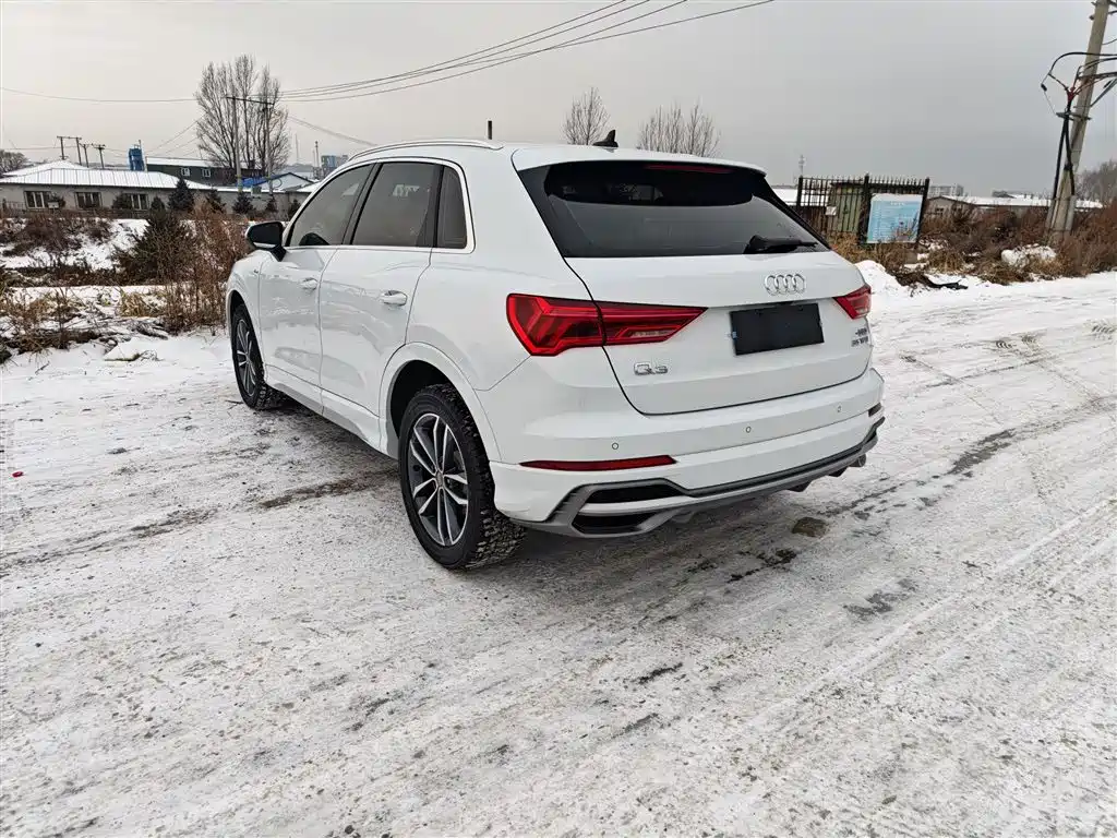 Audi Q3 2020 model 35 TFSI aggressive and dynamic