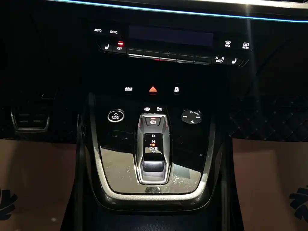 Фото машины 30