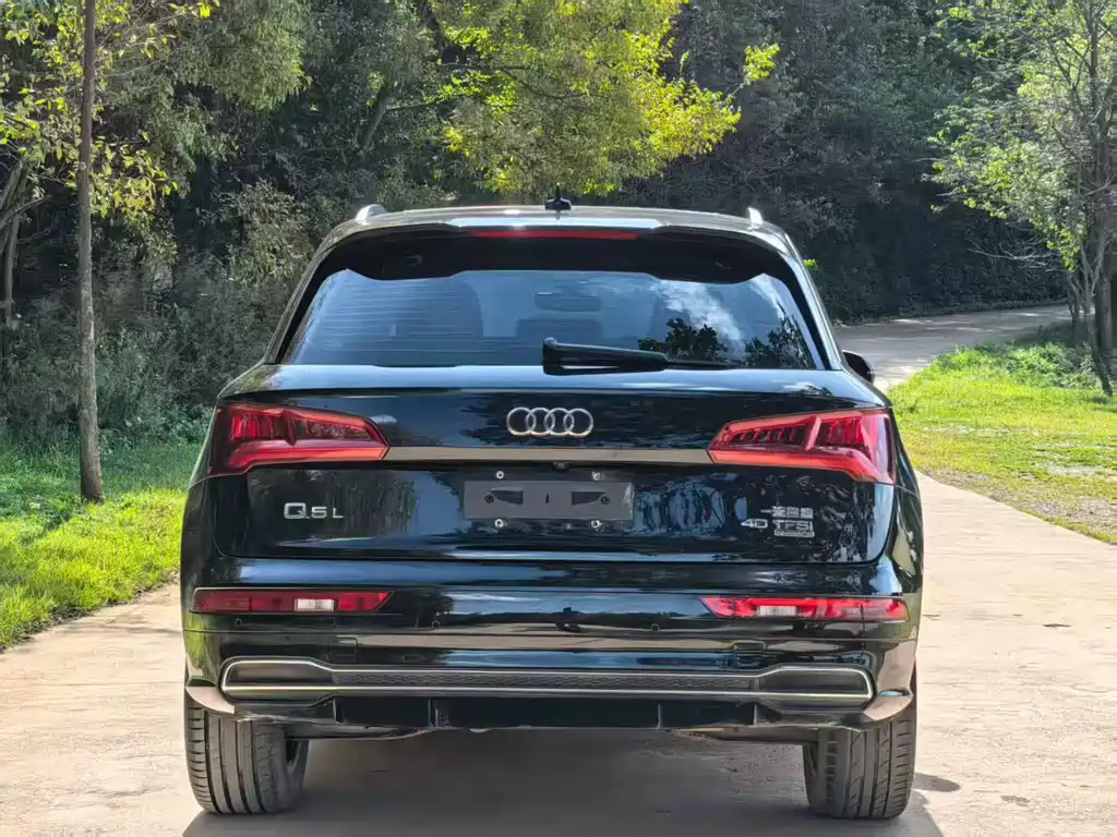 Audi Q5L 2020 model 40 TFSI Rongxiang fashion type