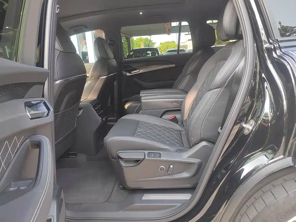 Audi Q6 2024 model 50 TFSI quattro Xingyun flying riding set 6 seats