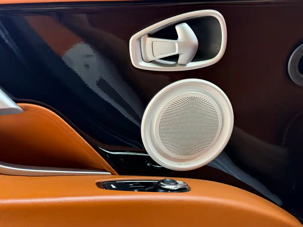 Aston Martin DB11 2019 4.0 T V8 Coupe