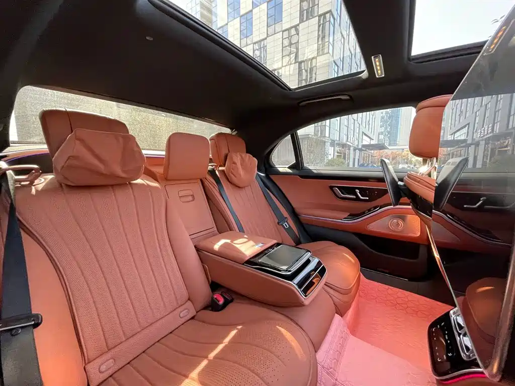 Фото машины 24