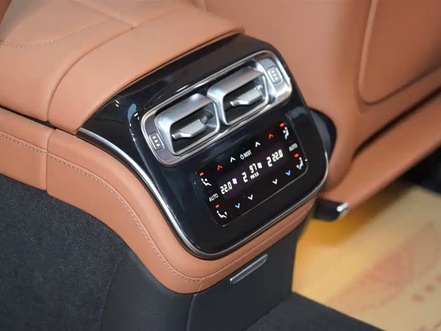 Фото машины 24