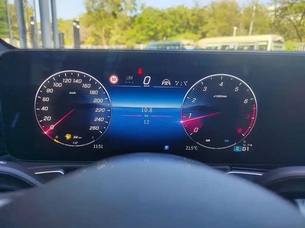 Mercedes-Benz GLB 2025 GLB 220 dynamic type