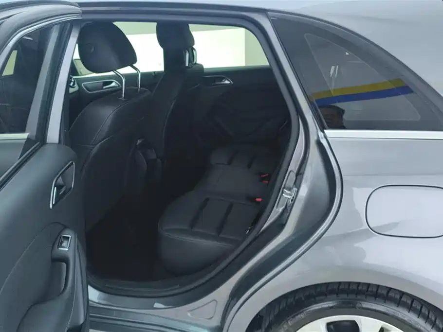 Mercedes-Benz B-class 2019 Model B 200 dynamic type