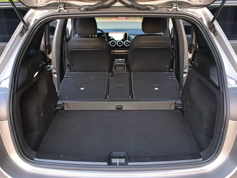 Фото машины 33