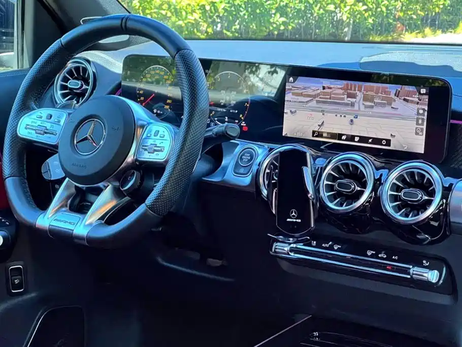 Mercedes-Benz GLB AMG 2021 AMG GLB 35 4MATIC