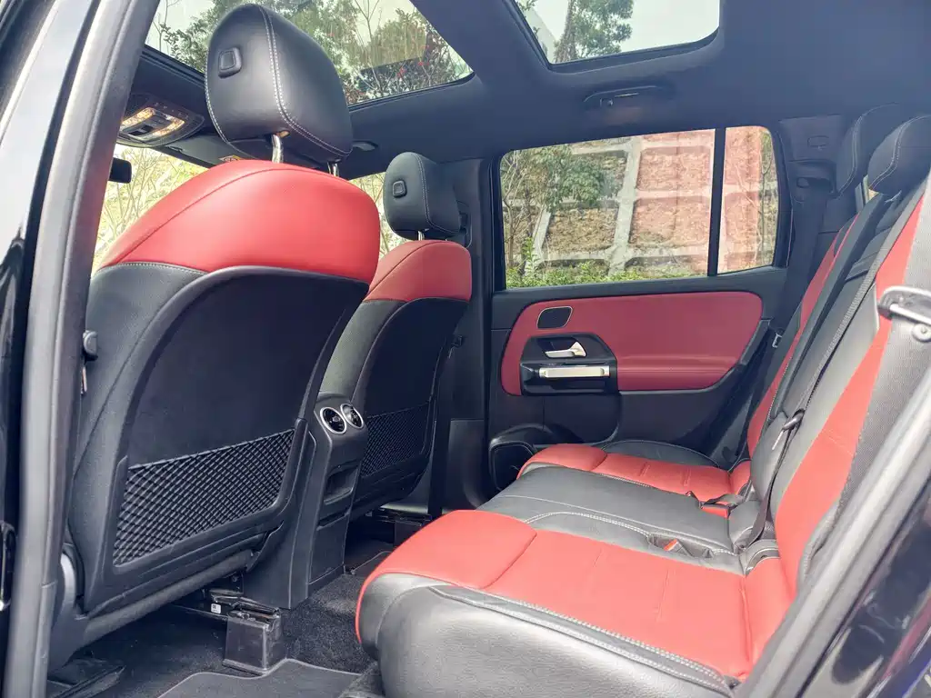 Mercedes-Benz GLB AMG 2021 AMG GLB 35 4MATIC