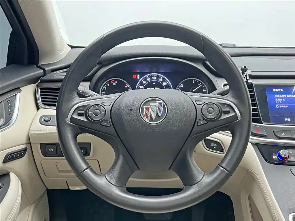 Lacrosse 2022 Avenir Avenir Premium Model