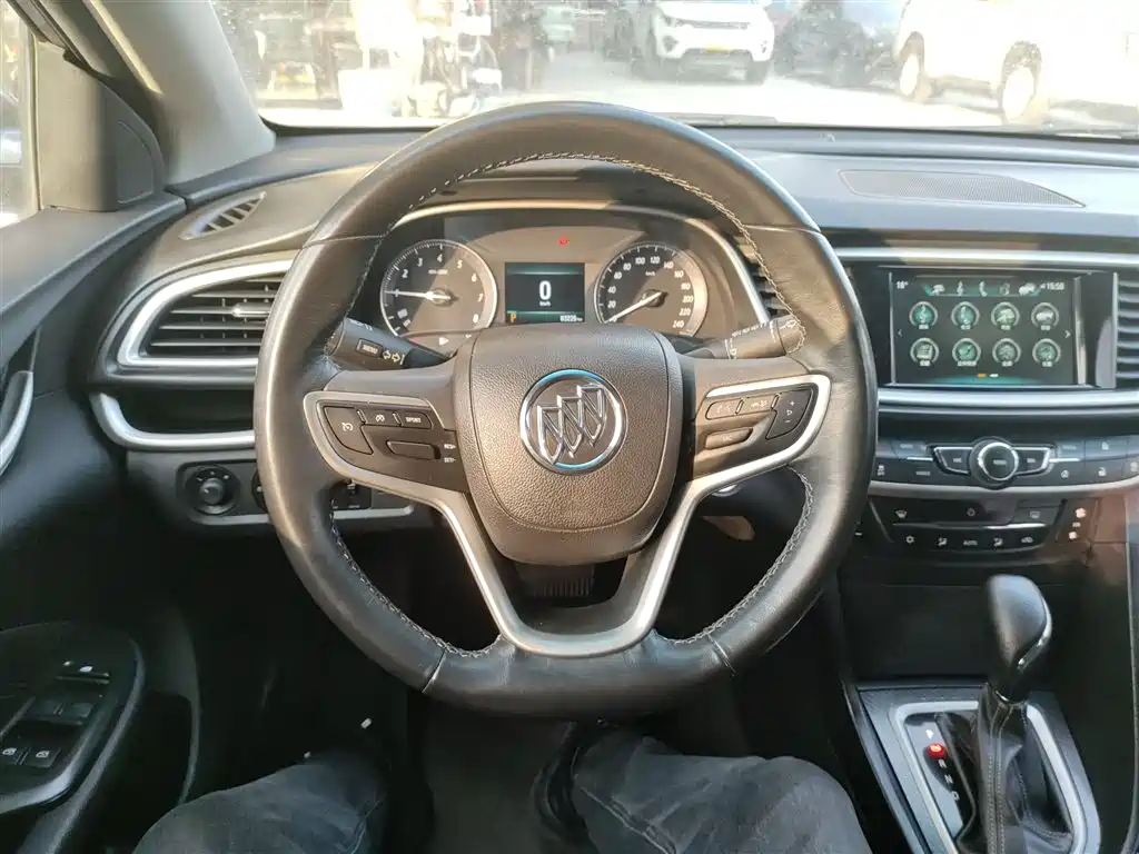 Фото машины 24