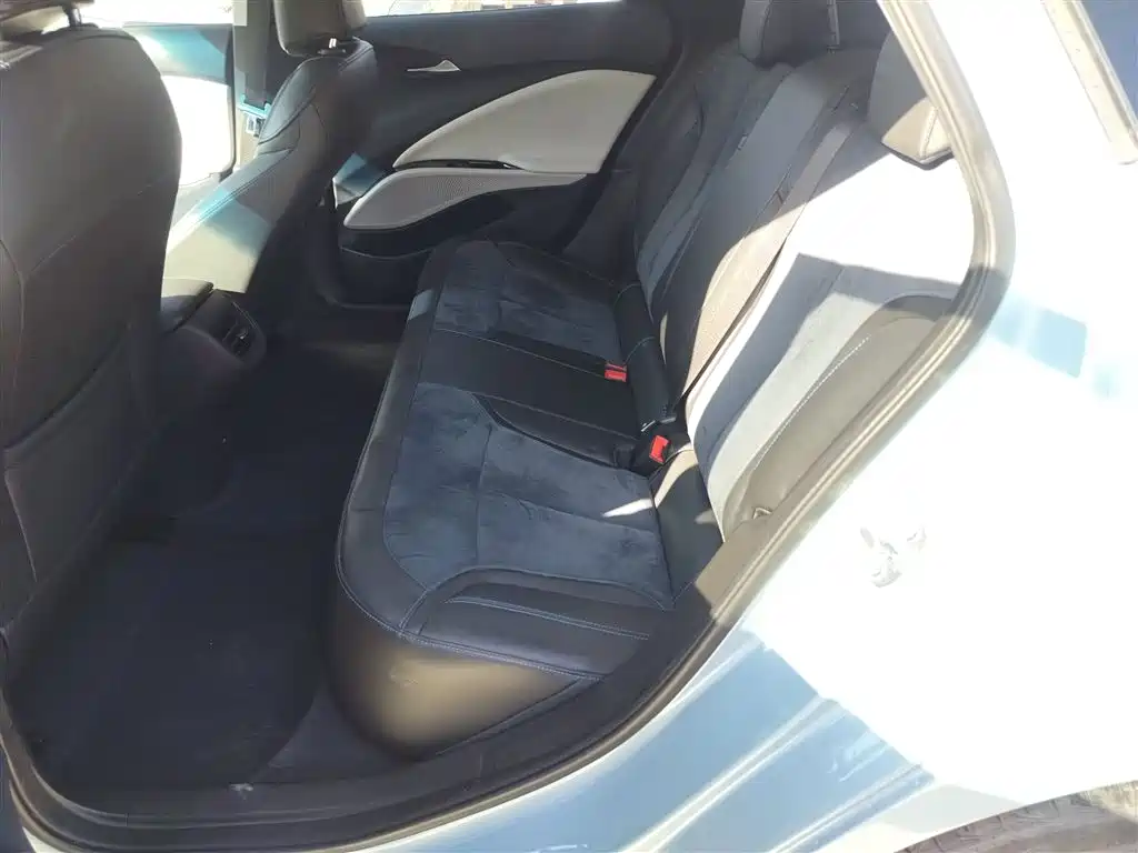 Фото машины 24