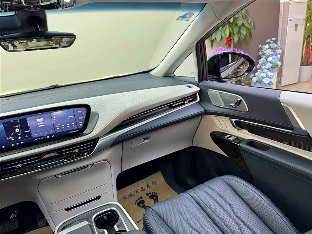 Фото машины 23