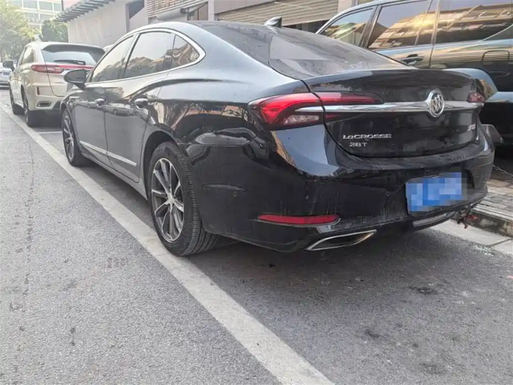 Lacrosse 2019 28T Premium Type