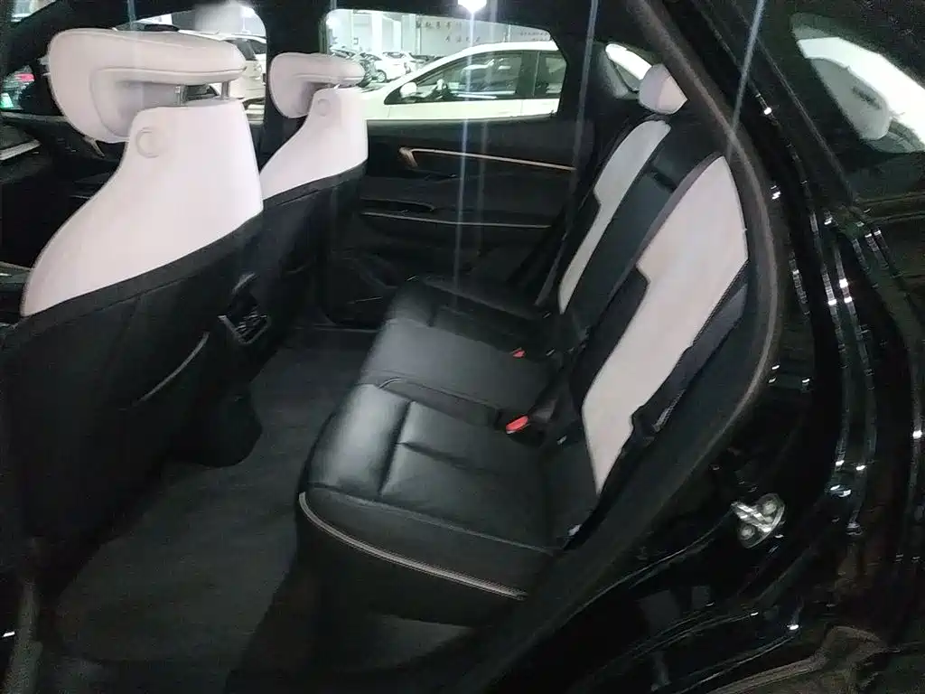 Фото машины 10