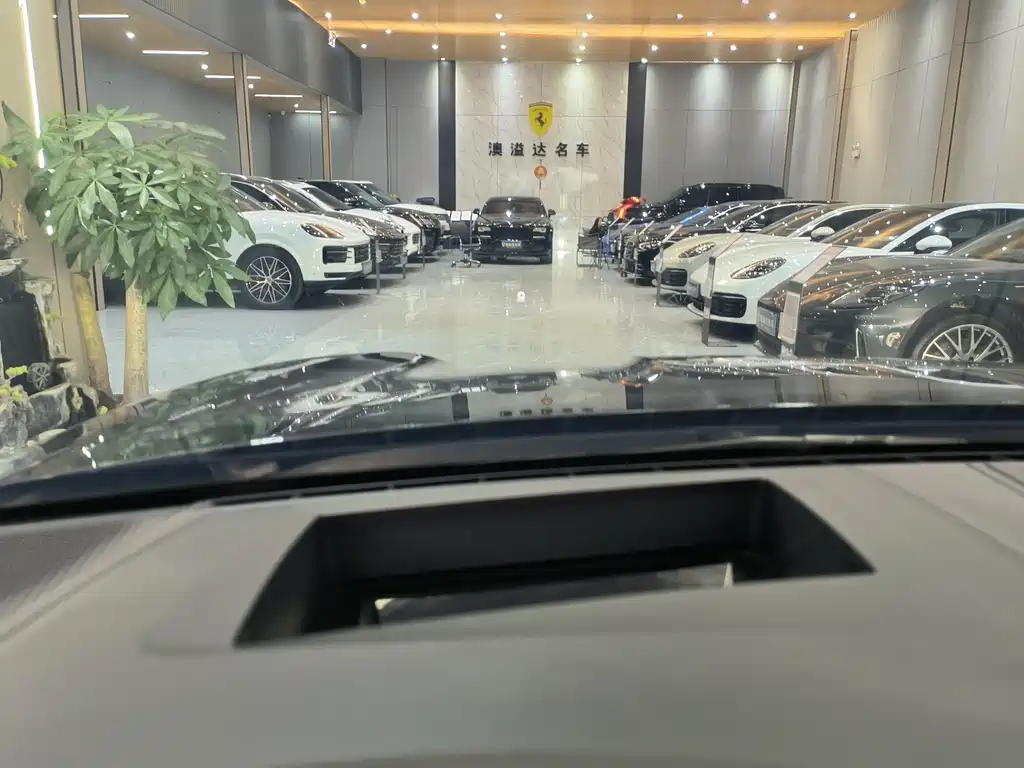 Фото машины 24