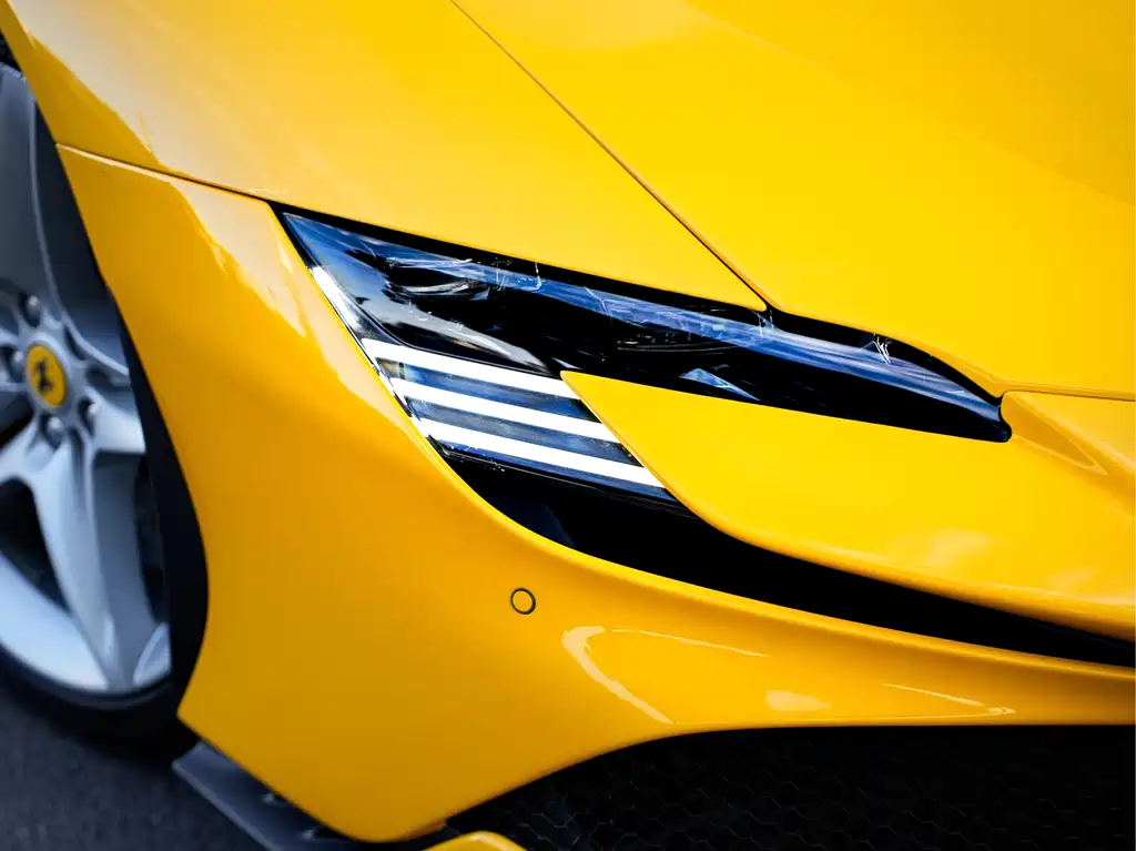 SF90 2021 model 3.9 T V8 Spider