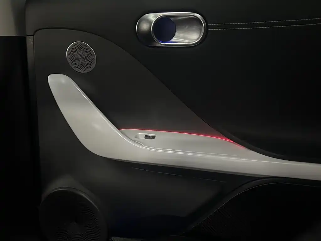 Фото машины 26