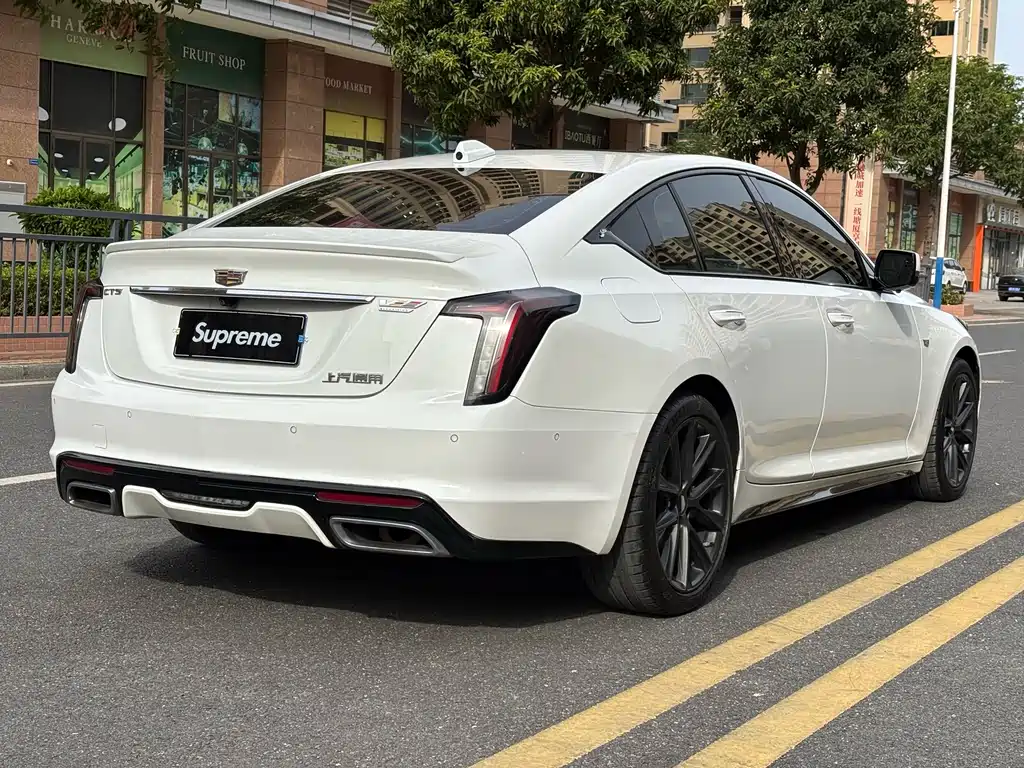 Cadillac CT5 2022 28T Platinum type