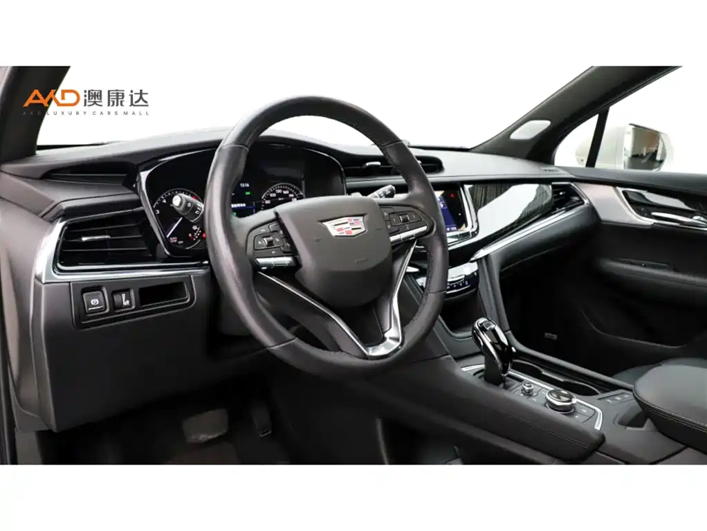 Cadillac XT6/2.0T/22 models/seven-seater four-wheel drive luxury