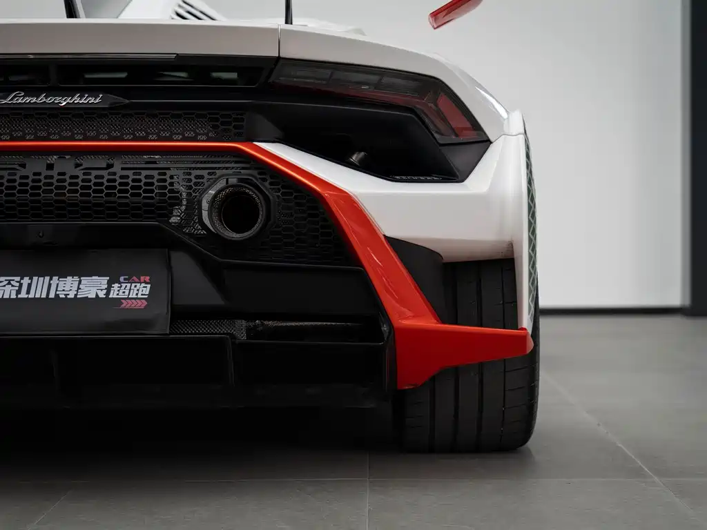 Huracán 2021 Huracán STO