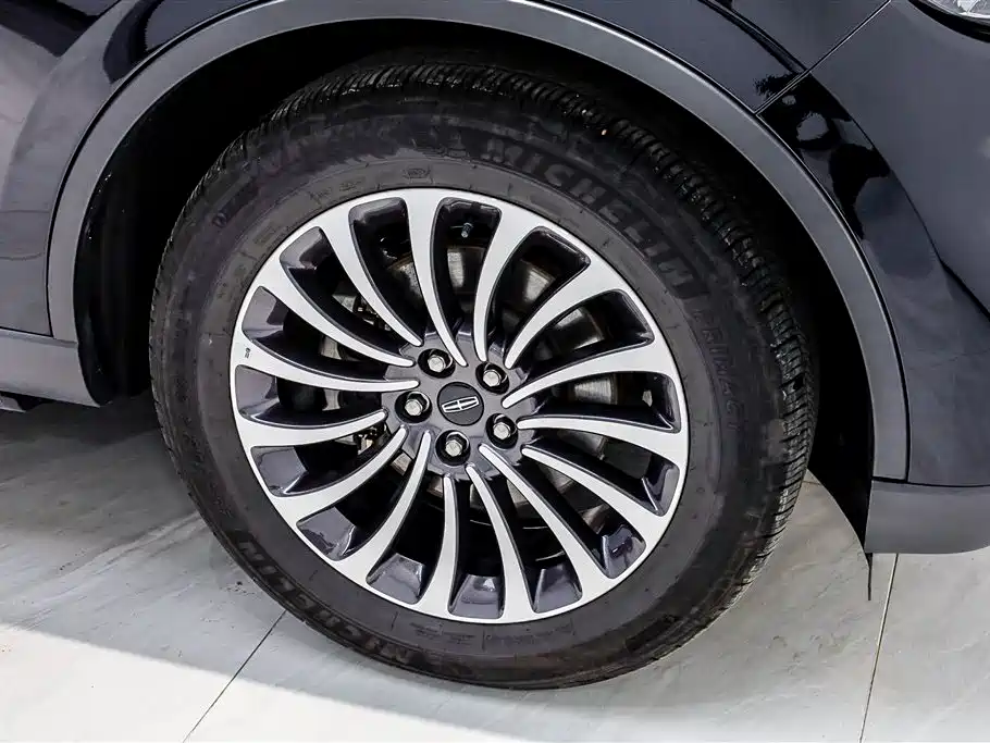 Фото машины 32