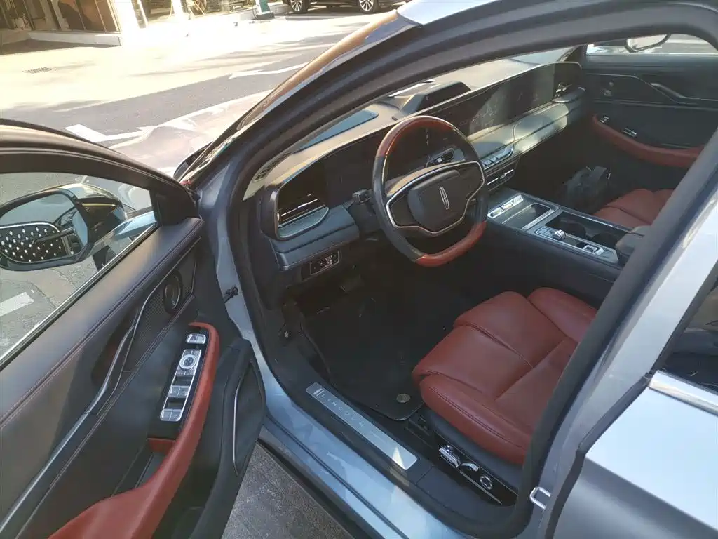 Фото машины 24