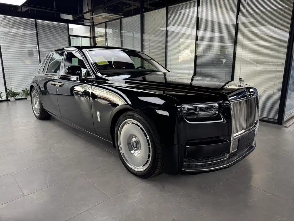 Phantom 2024 Standard Wheelbase Version Series II