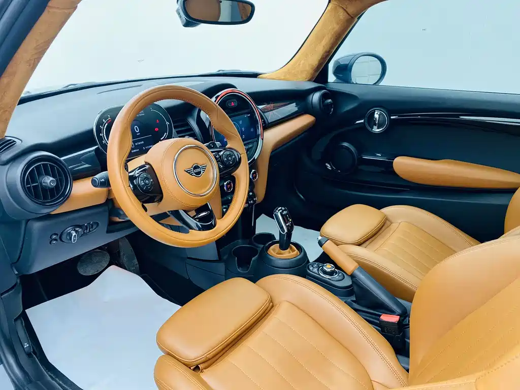 MINI 2021 2.0T COOPER S classic school