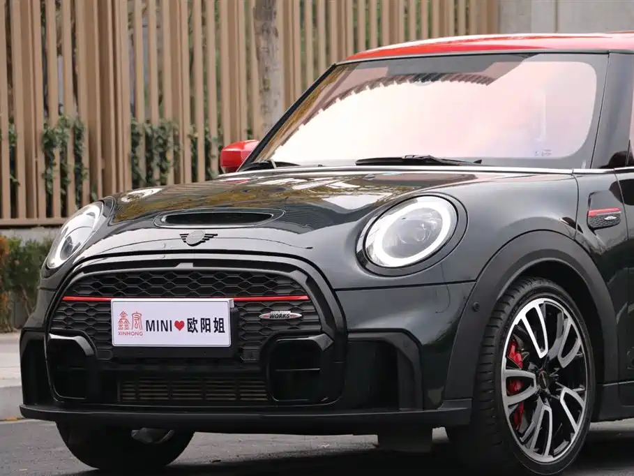 Фото машины 24